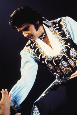 Elvis Presley - am B�hnenrand