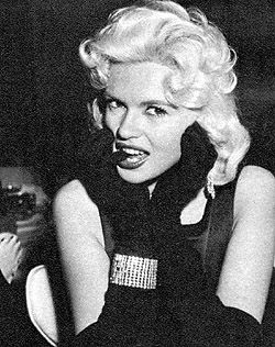 Jayne Mansfield - mit Zigarre