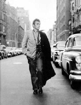 James Dean - schlendernd
