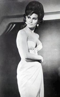 Raquel Welch - Gala